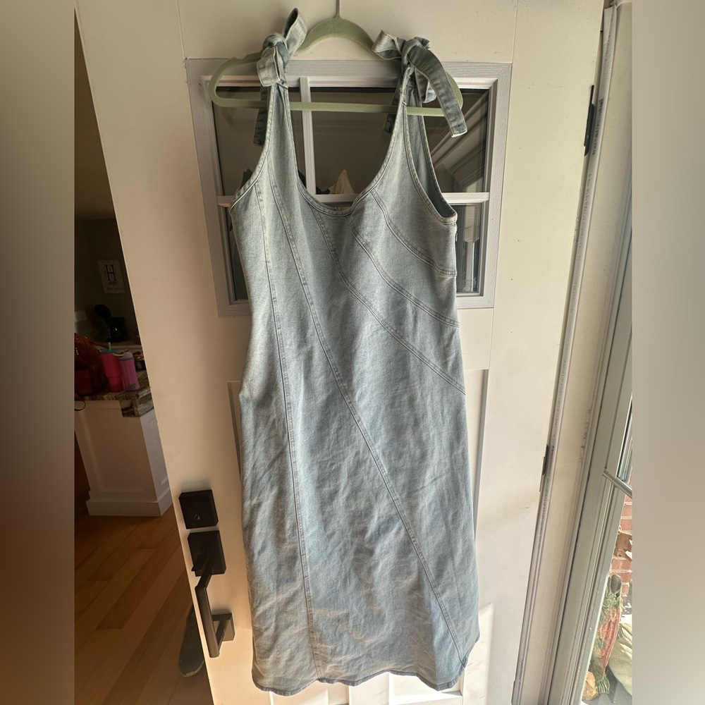 NWT Plus Size Denim Dress with Shoulder Ties 1X